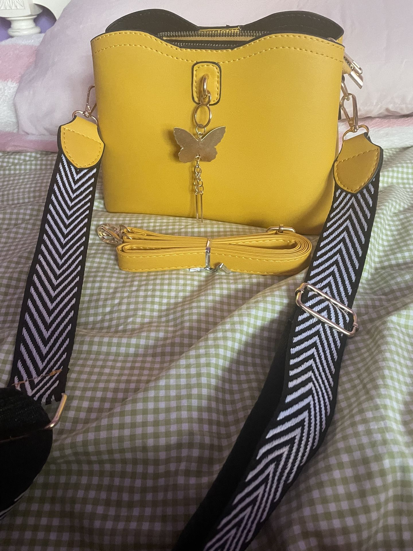 Cute. Small Gold Purse