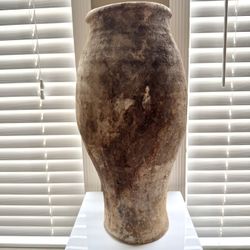 Antique Vase - Olive Ateliers