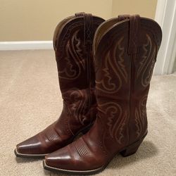 Womens Ariat Boots Size 8\ Botas De Mujeres Talla 8 Ariat