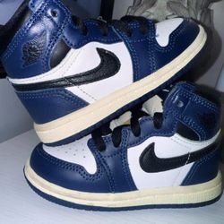 Midnight Navy Toddler Jordan 1 Size 6c