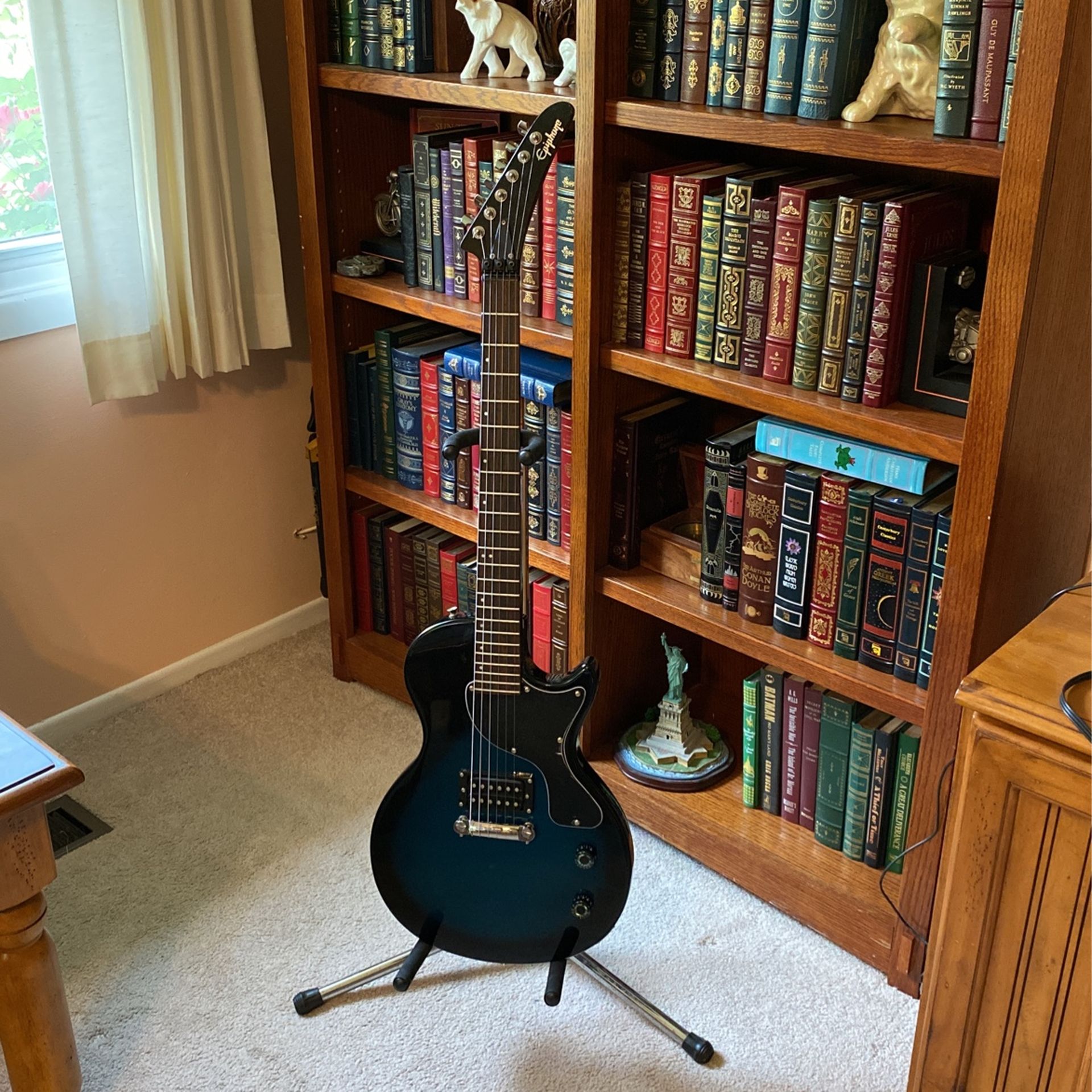 Epiphone Les Paul / Hockey Stick Neck Best Offer