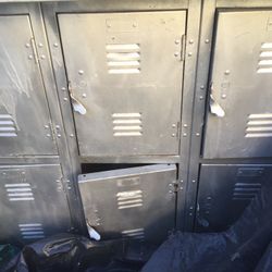 Lockers With Individual Locking On Each 6 Doors
