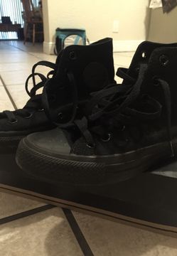 All black high converse size 6 NEW