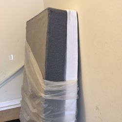 Queen Size Bed And Box Spring 