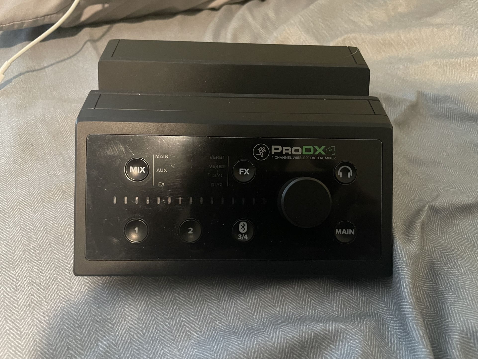 Mackie ProDX4