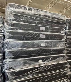 Set king size mattress and box spring
