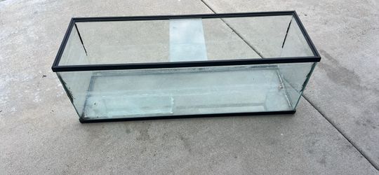 Aquarium / reptile terrarium