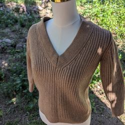 Aritzia Babaton XXS Tan Sweatshirt 