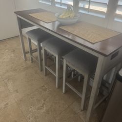 Wood Breakfast Bar With 3 Stools