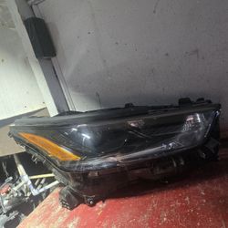 TOYOTA HIGHLANDER HEADLIGHT LEFT passanger side 2021 2022 2023 2024 10100-8A0M4 LED OEM