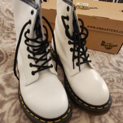White Dr. Martens Boots Size 7