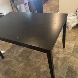 Small Dinning Room Table No chairs 
