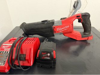 Milwaukee Fuel M18 Super Sawzall