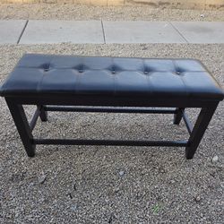 Ashley  Bench  Color Cherry 