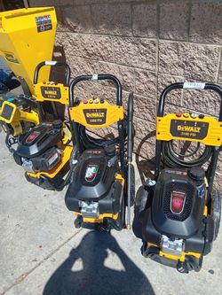 DEWALT GAS PRESSURE WASHER 3100 PSI