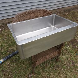 Large Stainless Steel Quality Sink