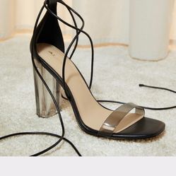 Strappy heeled sandal