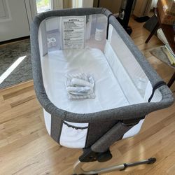Baby Delight Bedside Me Dreamer Bassinet