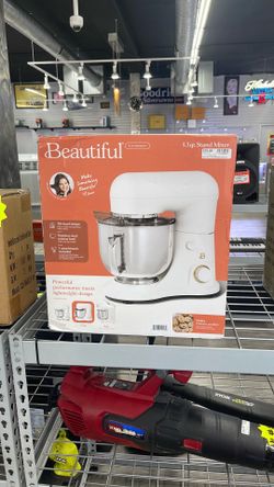 Beautiful kitchen ware mixer