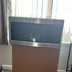 LG Microwave Oven 