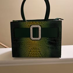 Green purse