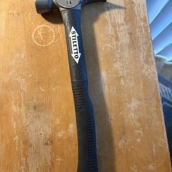 Stiletto 14 Oz Titanium, Milled Face Hammer.