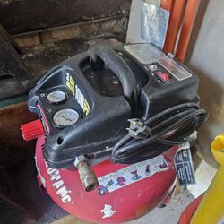 2 Gallon 100 PSI Pancake Compressor Works Great