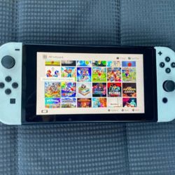 NINTENDO SWITCH (MODDED) with 100 Switch Games and 7500 CLASSIC Games