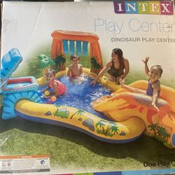 Intex Dinosaur Water Play Center💦