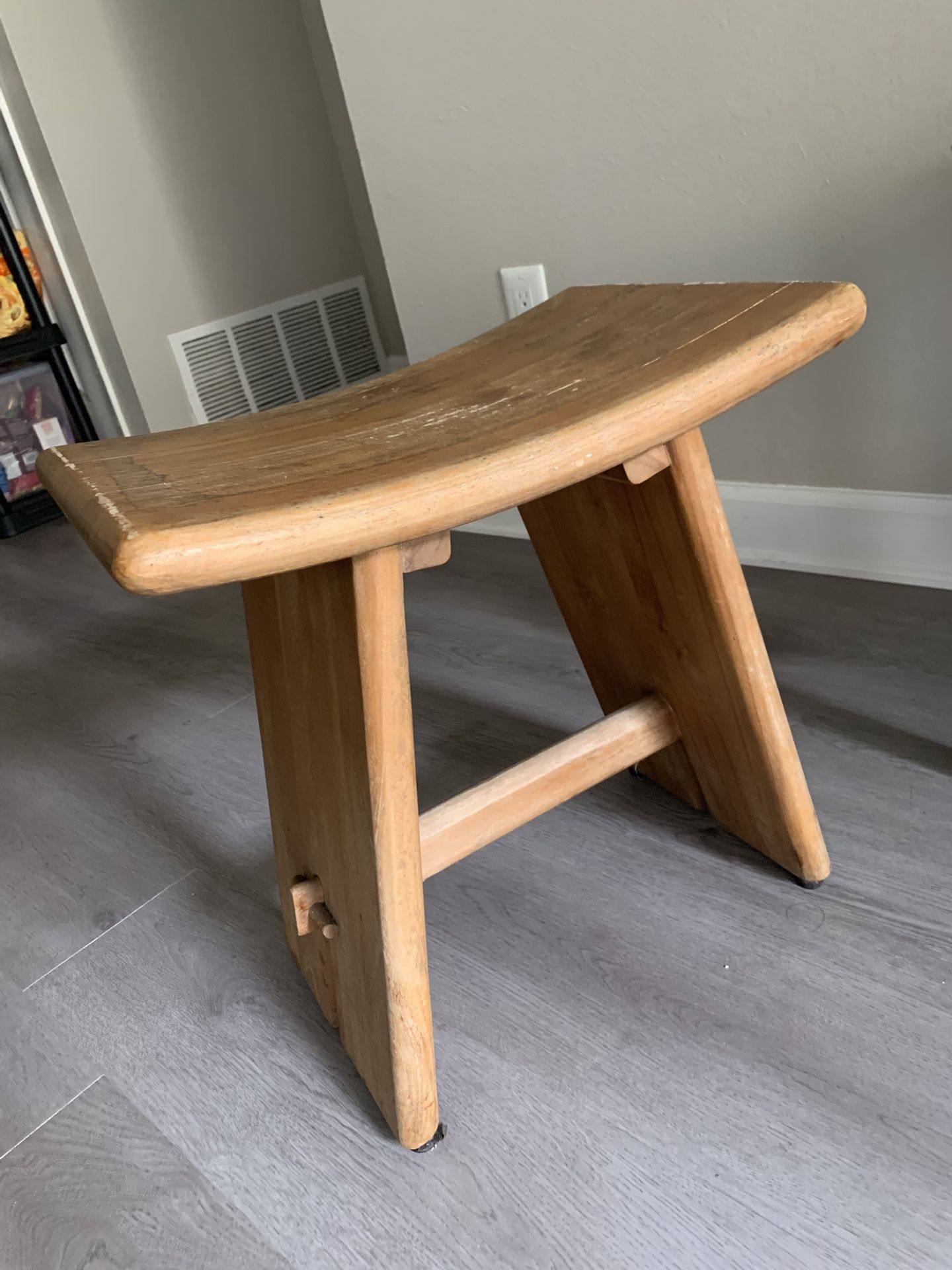 Teak stool (sushi Chair)