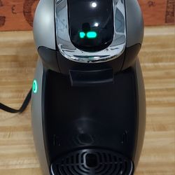 NESTLE DULCE GUSTO ESPRESSO MAKER NEW