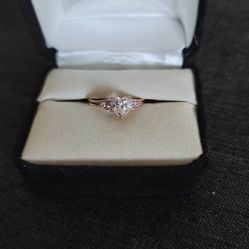 Brand New Rose Gold Heartshaped Ring