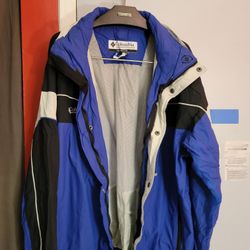 Columbia Men's Blue Windbreaker
