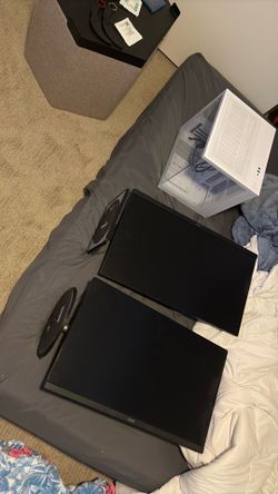 2 monitors and a mini pc case READ DESCRIPTION