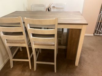 Dining Table/ Bar