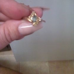 BEAUTIFUL WOMEN'S RING SIZE 5 OR 6