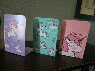 Unicorn girl book ends