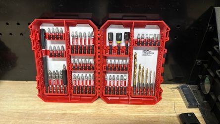 Milwaukee SHOCKWAVE Impact Duty Alloy Steel Screw Driver Bit Set (60-Piece)