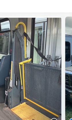 Wheel chair lift gate in great working condition with remote control