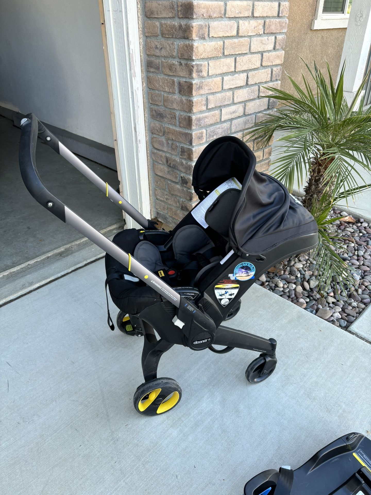Doona Car Seat With Base