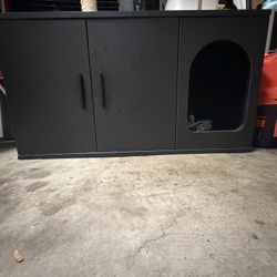 Hidden Cat Liter Box Cabinet 