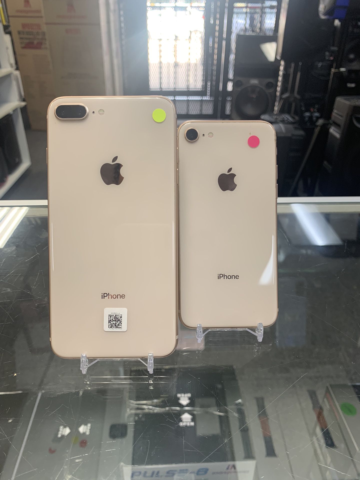 iPhone 8/ iPhone 8 Plus Unlocked, Special Offers 