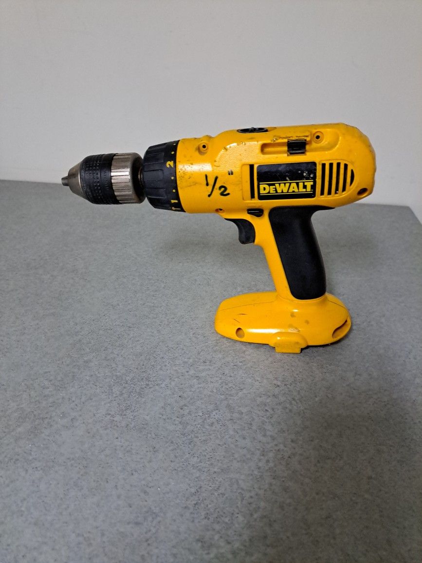 DeWalt 18v 1/2" Cordless Hammer Drill DW997