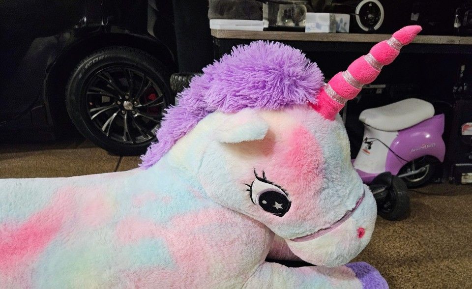 LIKE NEW XL Stuffed Unicorn 43 Inches!