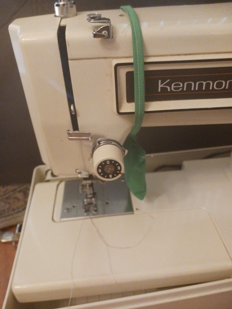 Sewing Machine for Sale in Pembroke Pines, FL OfferUp