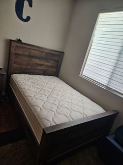 Full bed and mattress