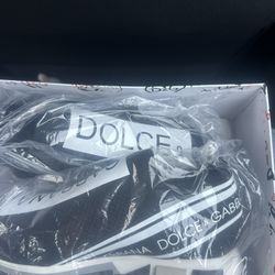 D&G Size 9 Men’s ❤️❤️