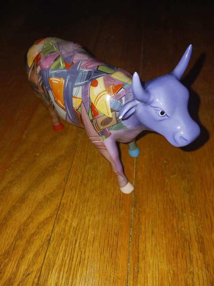 Nice Cows On Parade Collectible 