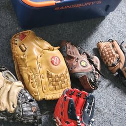 Baseball Gloves 