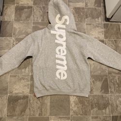 *Best Offers* Gray Supreme Hoodie